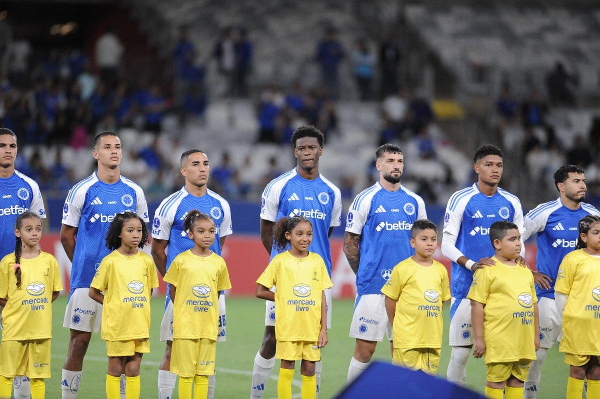 Cruzeiro jogará última rodada da Sul-Americana no Mineirão (foto: Alexandre Guzanshe/EM/D.A. Press)
