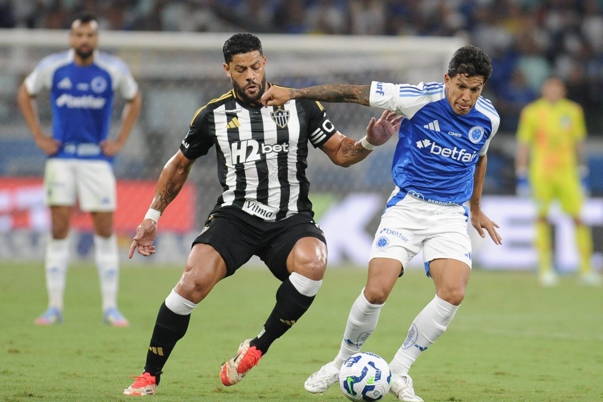 Lucas Romero em Cruzeiro 0 x 0 Atlético (foto: Edesio Ferreira/EM)