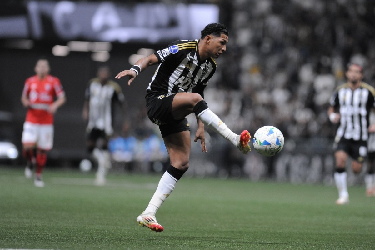 Rony teve gol anulado em Atlético x Cienciano - (foto: Alexandre Guzanshe/EM/DA.Press)