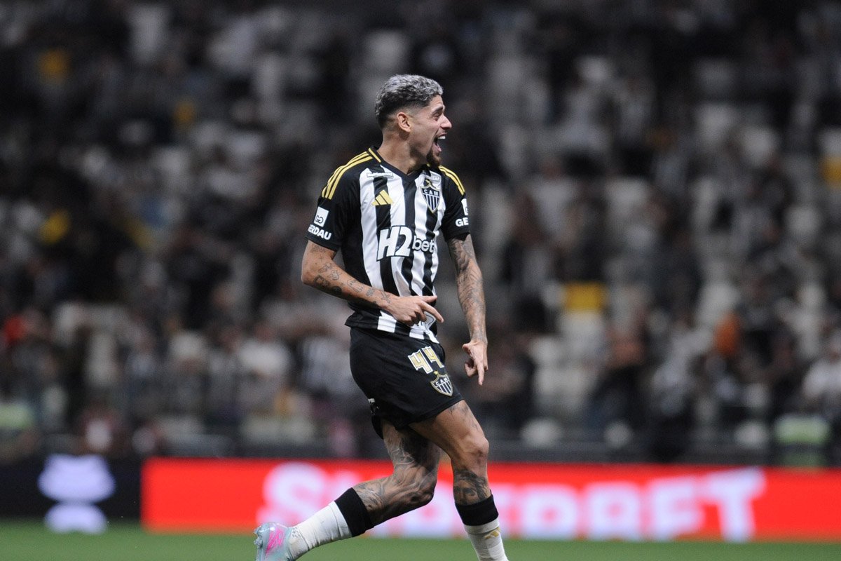 Rubens comemora gol na vitória do Atlético por 4 a 0 sobre o Maringá, na Arena MRV, pela Copa do Brasil (foto: Alexandre Guzanshe/EM/D.A. Press.)