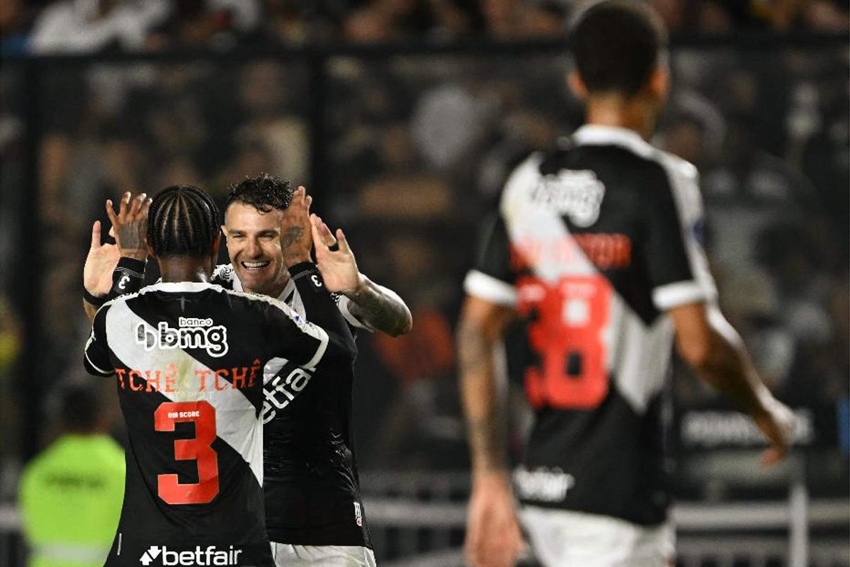 Vasco avançou em segundo lugar na Copa Sul-Americana (foto: Mauro PIMENTEL/AFP)