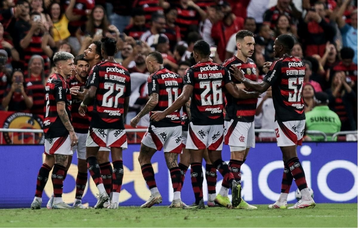 Jogadores do Flamengo comemoram gol (foto: Gilvan de Souza/Flamengo)