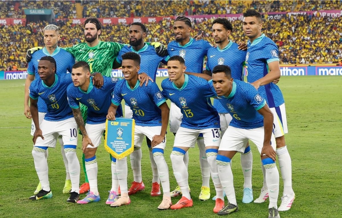 Time titular da Seleção Brasileira no duelo contra o Equador (foto: @rafaelribeirorio I CBF)