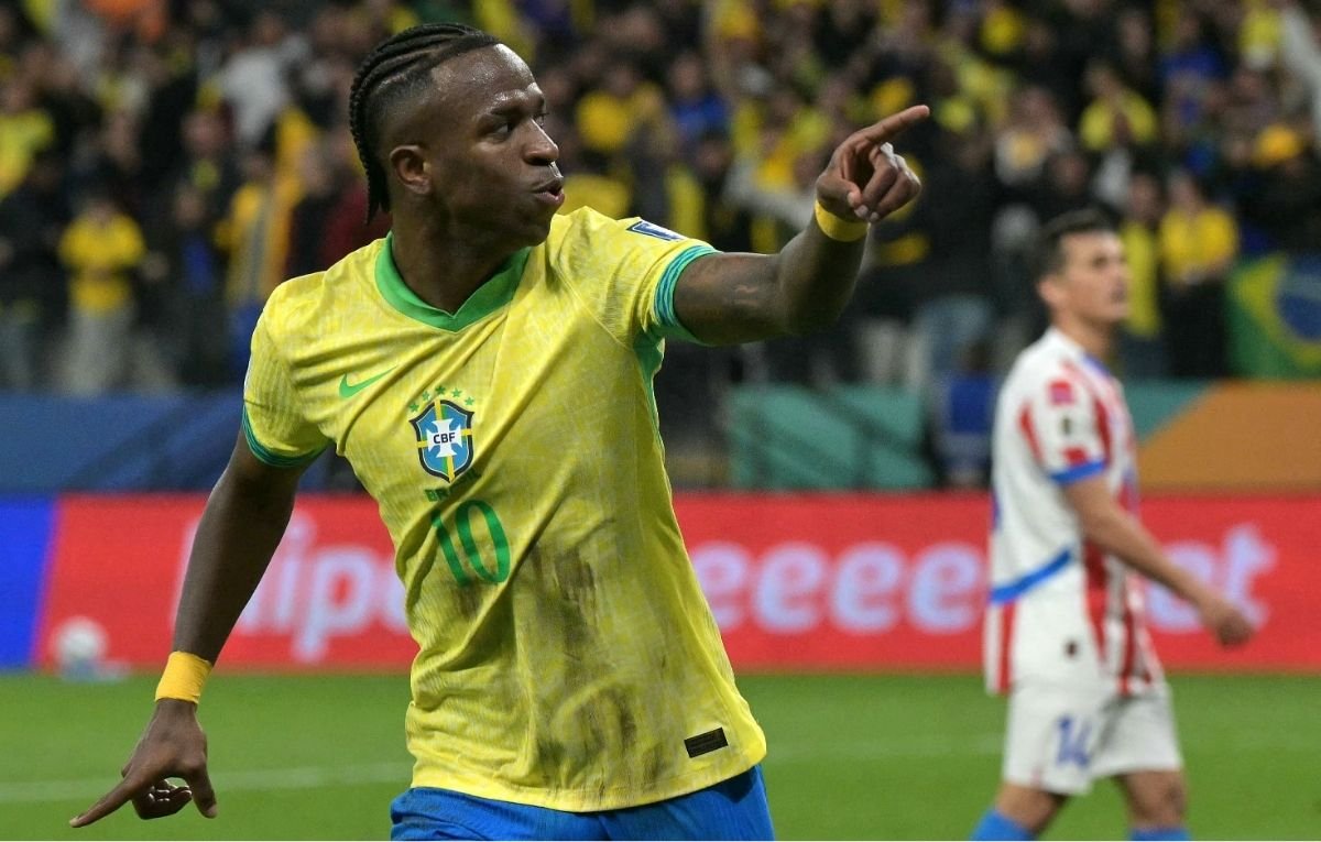 Vinicius Júnior comemorando gol pela Seleção Brasileira (foto: NELSON ALMEIDA / AFP)