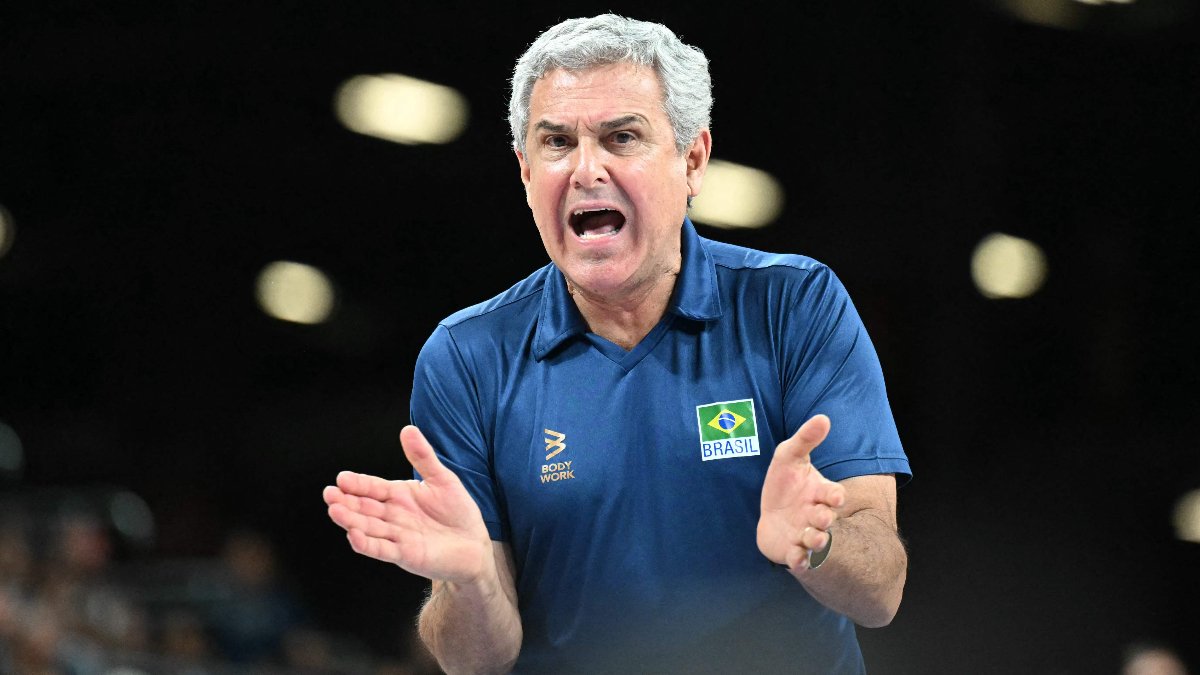 Zé Roberto Guimarães, técnico da Seleção Brasileira Feminina de Vôlei (foto: Natalia KOLESNIKOVA / AFP)