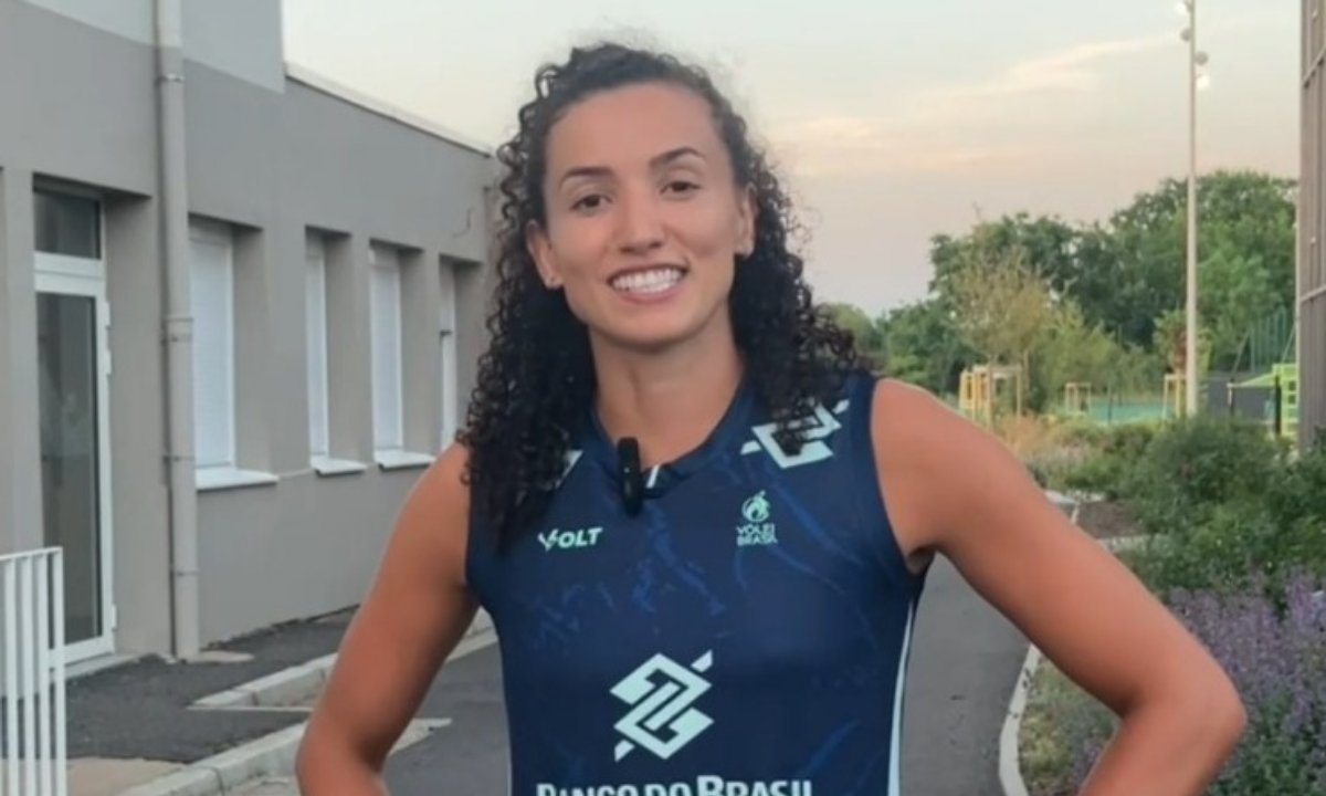 Gabi Guimarães se juntou à Seleção Brasileira (foto: Reprodução)