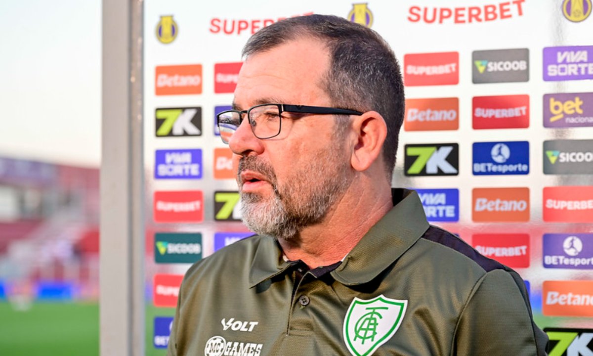 Enderson Moreira, técnico do América (foto: Mourão Panda/América)