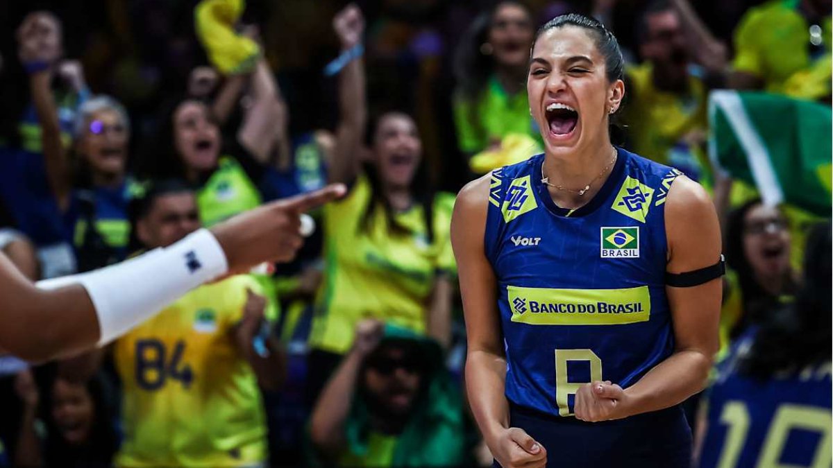 Júlia Kudiess, central do Brasil (foto: Divulgação FIVB)