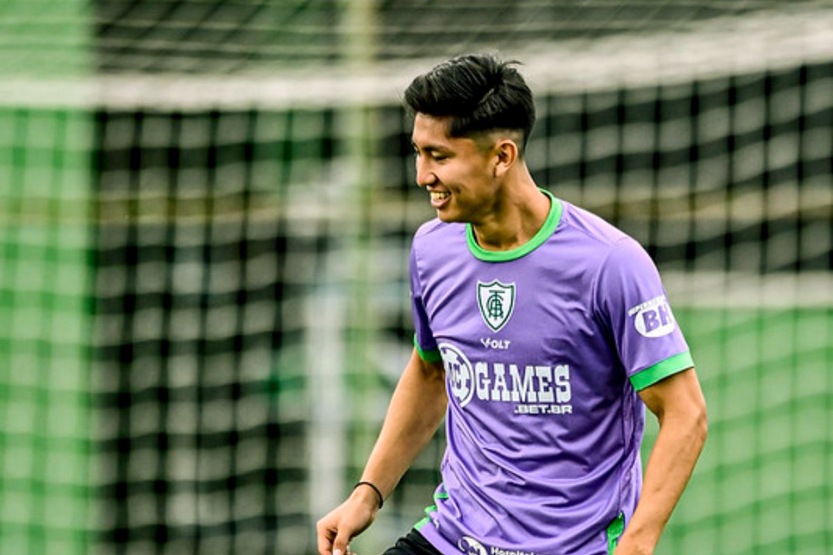 Miguelito, meio-campista do América (foto: Mourão Panda/América)