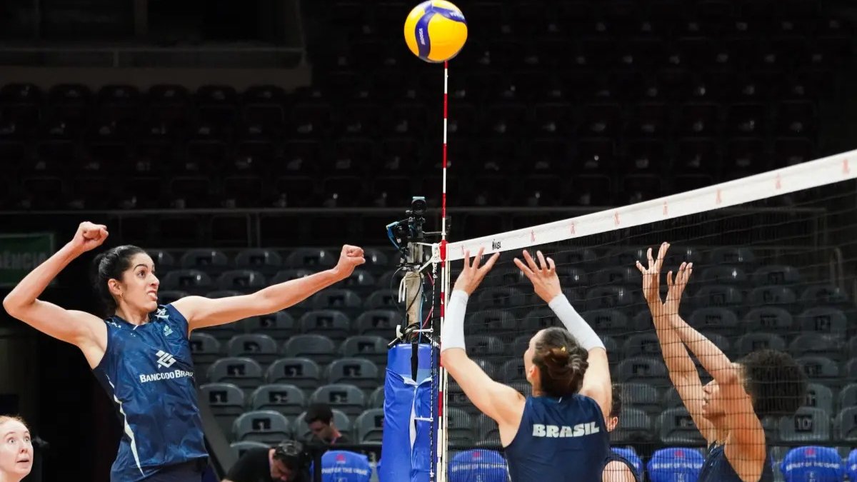 Treino da Seleção Brasileira Feminina de Vôlei (foto: Mauricio Val/FV Imagem/CBV)