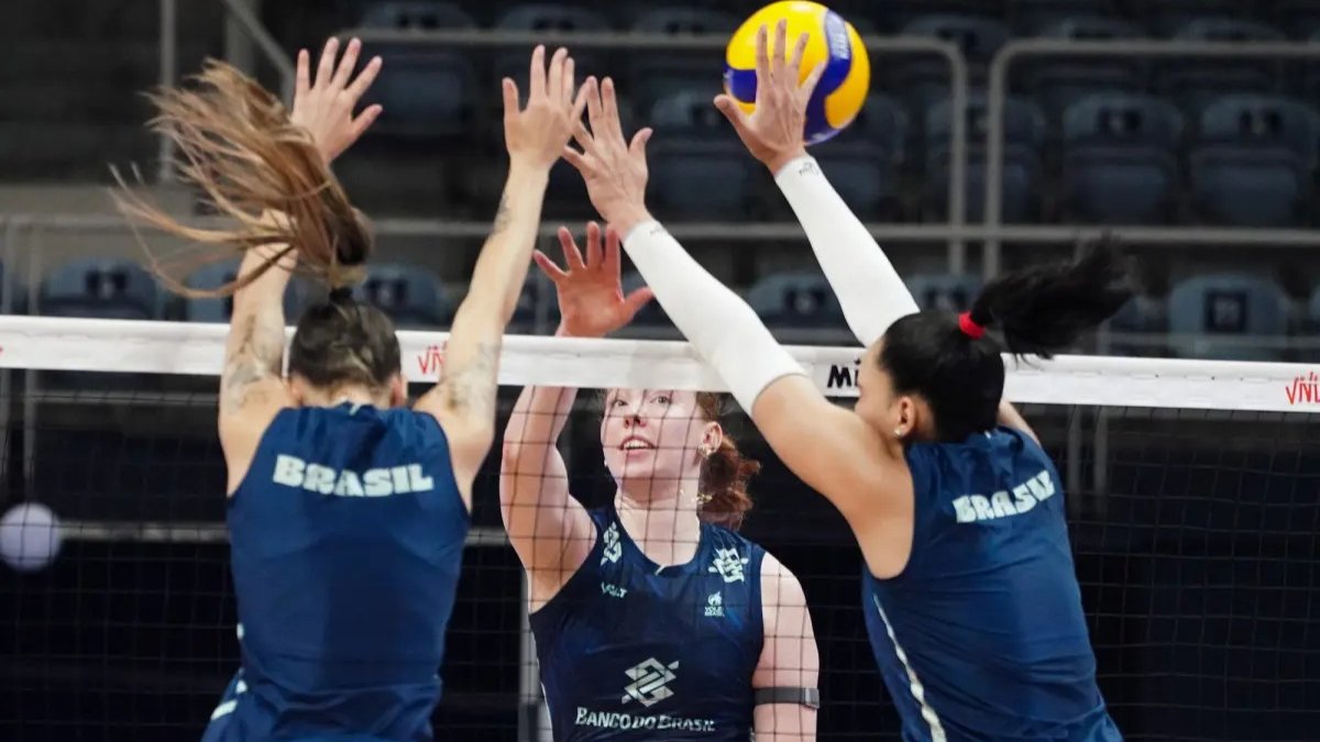 Treino da Seleção Brasileira Feminina de Vôlei (foto: Mauricio Val/FV Imagem/CBV)