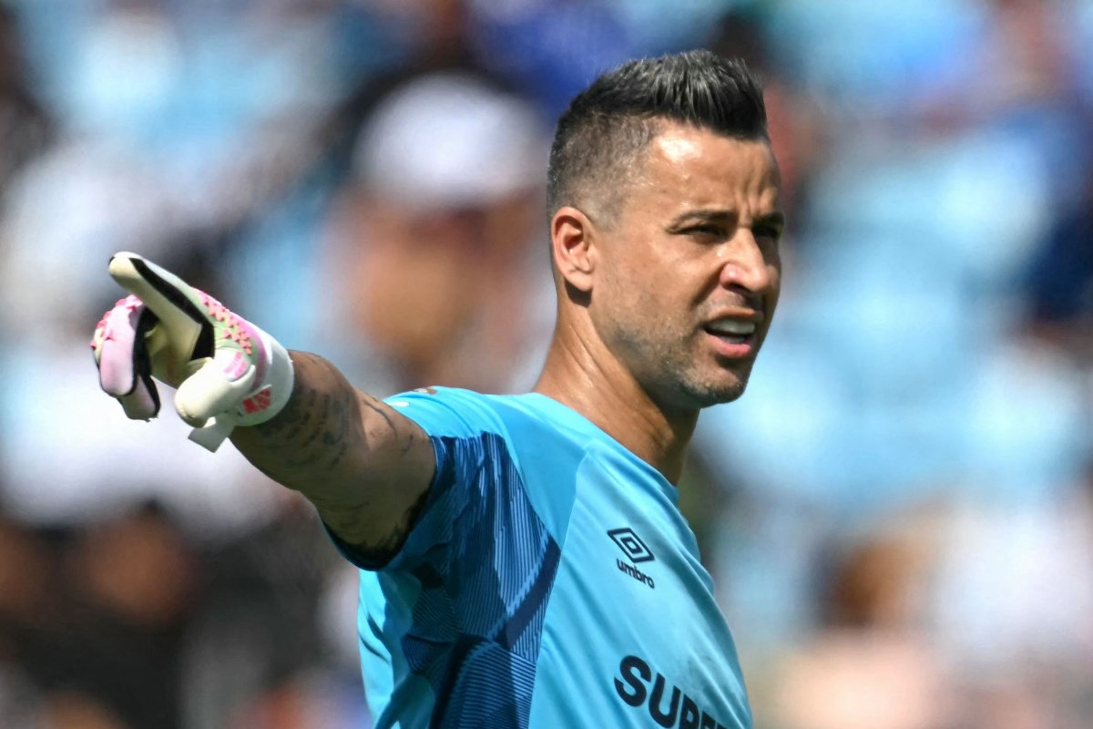 Fábio, goleiro do Fluminense (foto: Paul ELLIS / AFP)