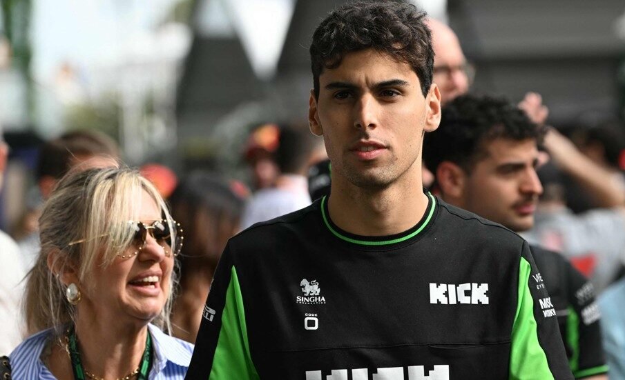 Gabriel Bortoleto, piloto brasileiro (foto: Paul Crock/AFP)
