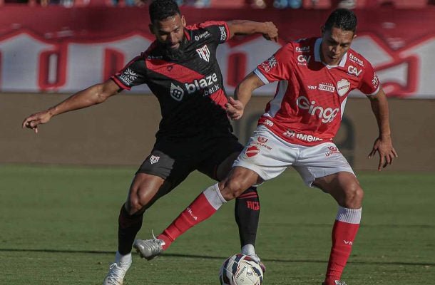 Vila Nova deu fim à sequência de seis derrotas na temporada (foto: Bruno Corsino/Atlético-GO)