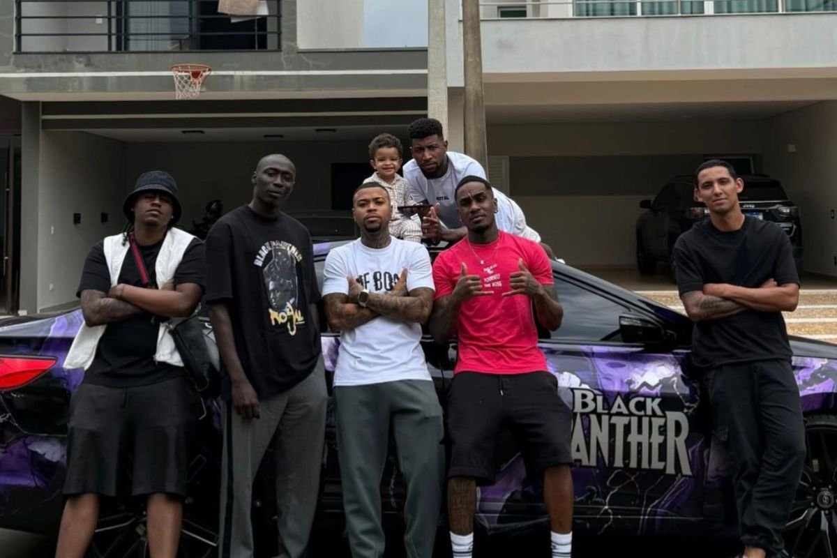 Khaby, Emerson e amigos (foto: Divulgação / redes sociais)