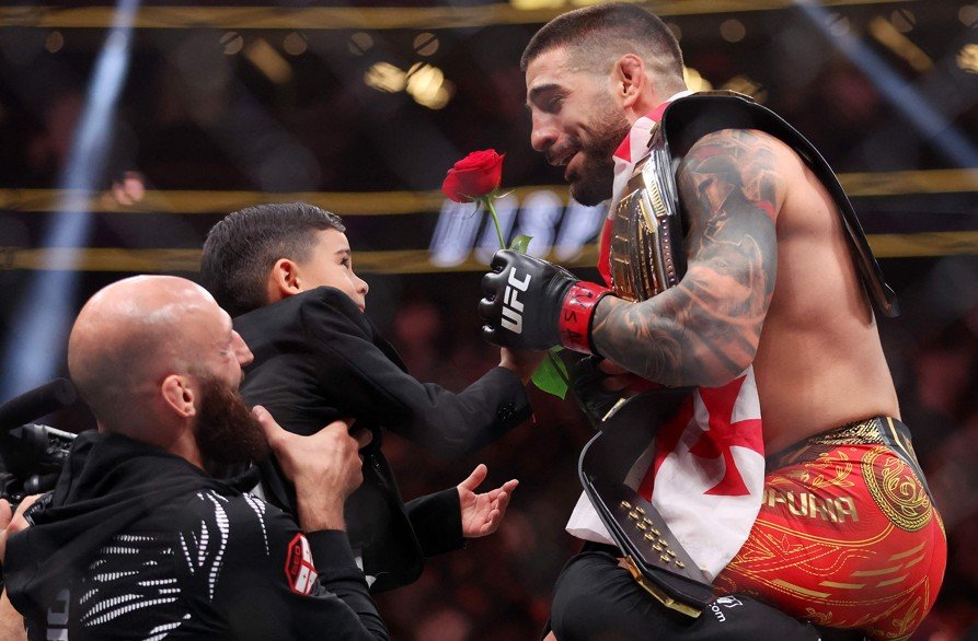 Ilia Topuria (foto: Ian Maule / GETTY IMAGES NORTH AMERICA / Getty Images via AFP)