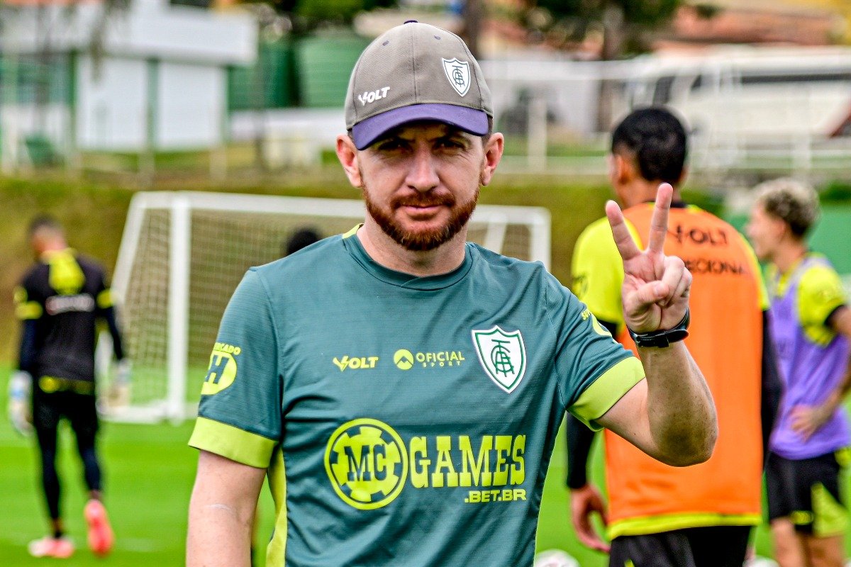 William Batista, técnico do América (foto: Mourão Panda / América)