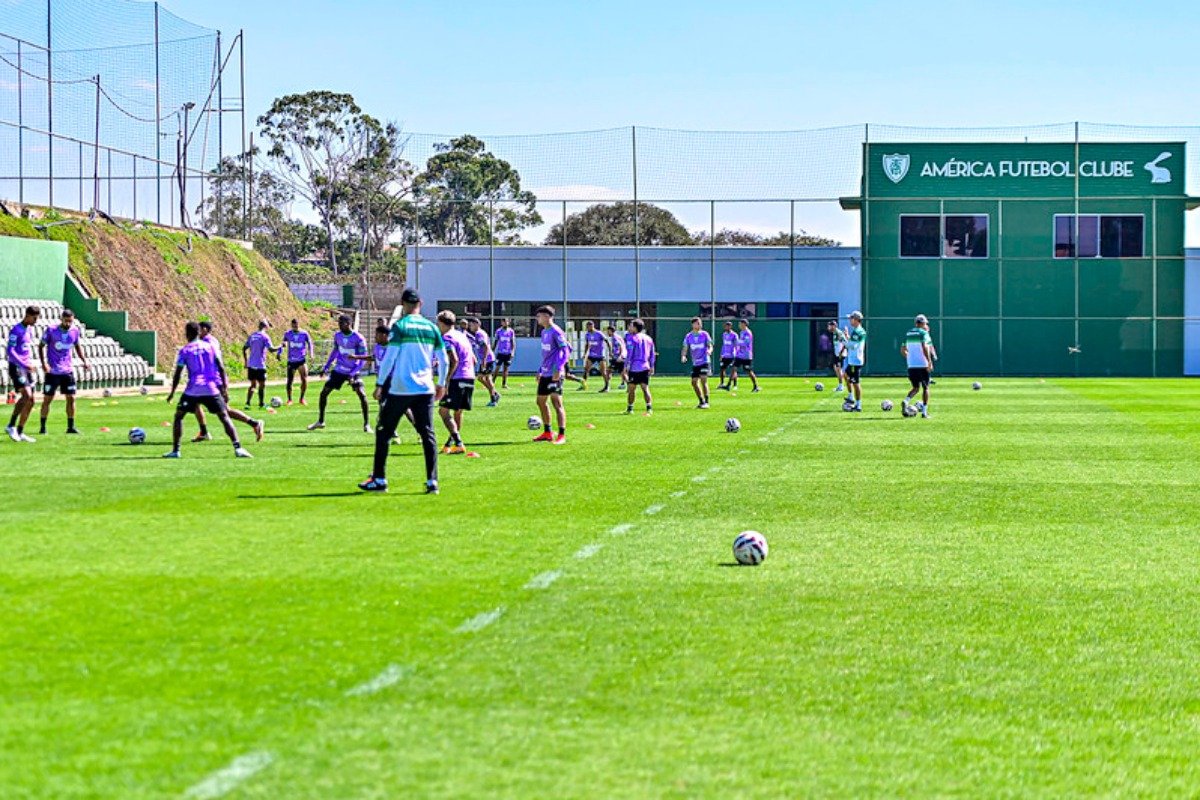 América em treino no CT Lanna Drumond (foto: Mourão Panda / América)