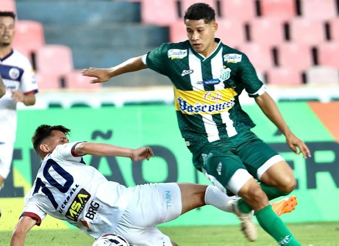 Uberlândia goleou Itabirito por 4 a 0 (foto: Welton Neves/Uberlândia Esporte Clube)