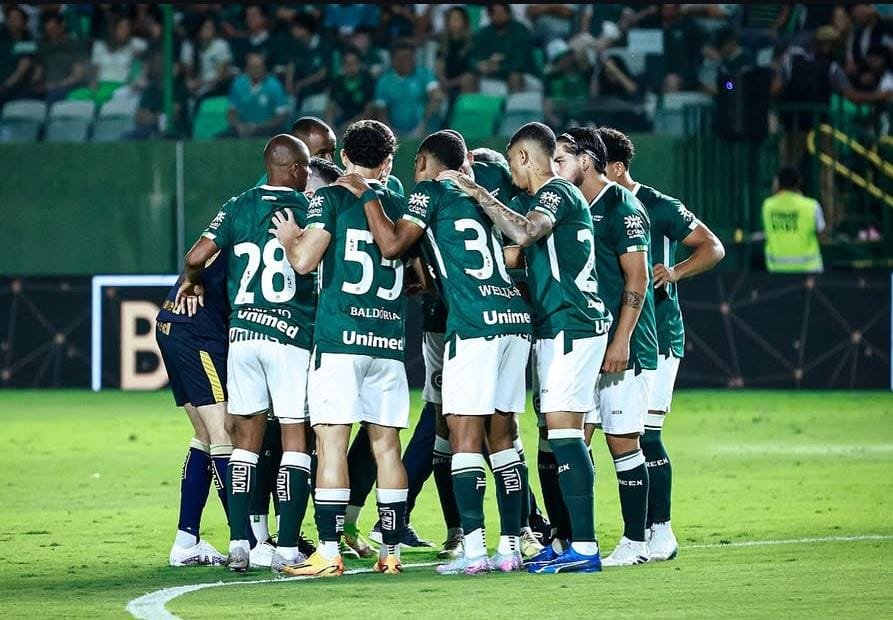 Goiás tenta recuperar a liderança da Série B (foto: Divulgação/Goiás)