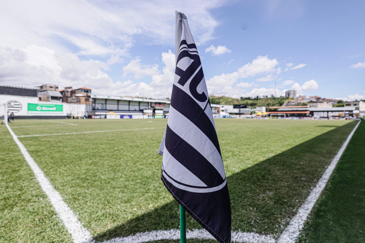 Bandeira do Athletic na Arena Sicredi, em São João del Rei (foto: Cris Mattos/Athletic)