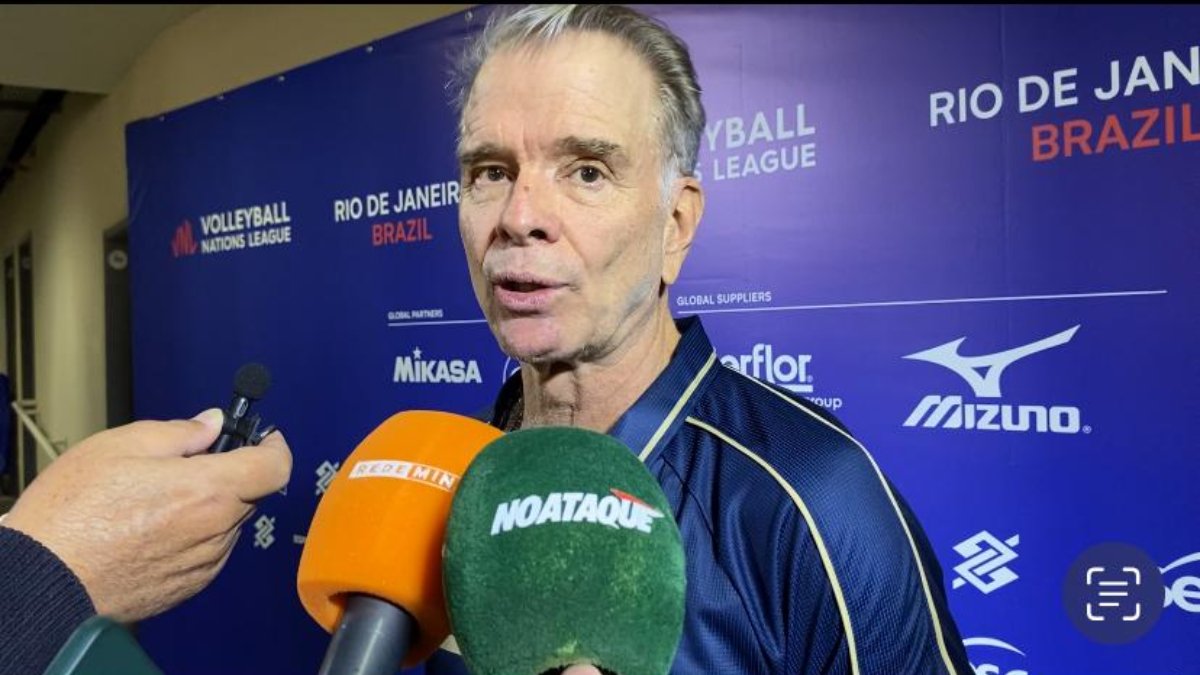 Bernardinho, técnico da Seleção Masculina de Vôlei (foto: Rafael Cyrne/EM/D.A Press)