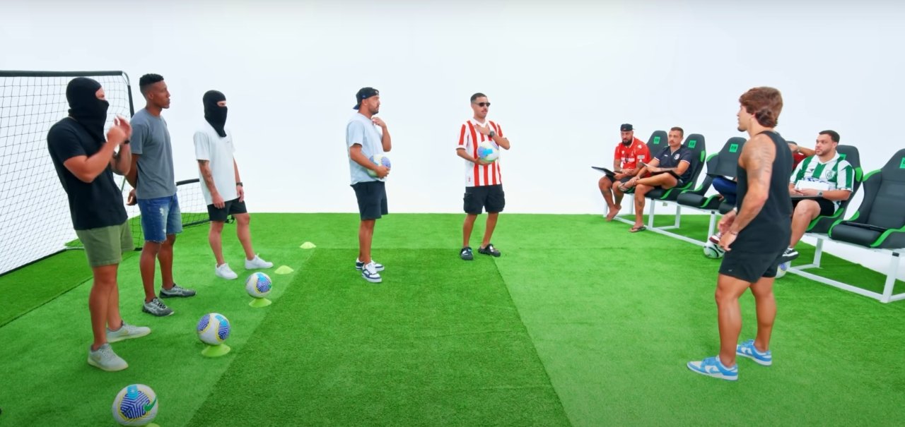 Edílson tentou acertar qual é o ex-jogador escondido entre impostores (foto: Reprodução)