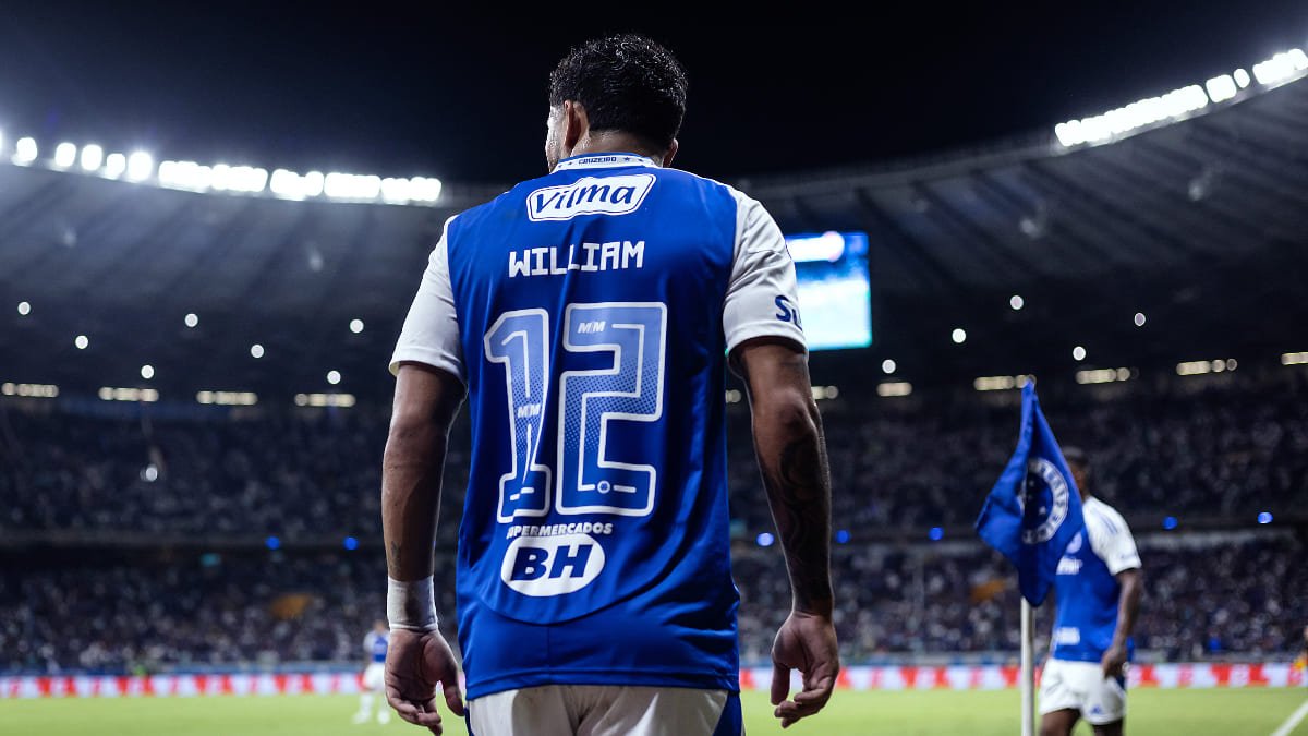 William, lateral-direito do Cruzeiro, no Mineirão (foto: Gustavo Aleixo/Cruzeiro)