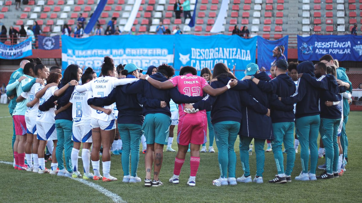 Jogadoras do Cruzeiro antes de duelo pelo Brasileiro Feminino (foto: Gustavo Martins/Cruzeiro)
