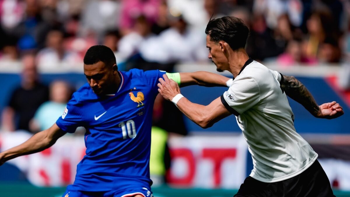 Mbappé marcou um e deu assistiência para o outro gol da vitória da França (foto: Equipe de France/Divulgação)