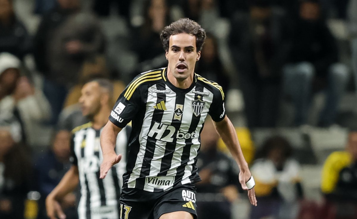 Igor Gomes, meia-atacante do Atlético, em ação na Arena MRV contra o Internacional (foto: Pedro Souza/Atlético)