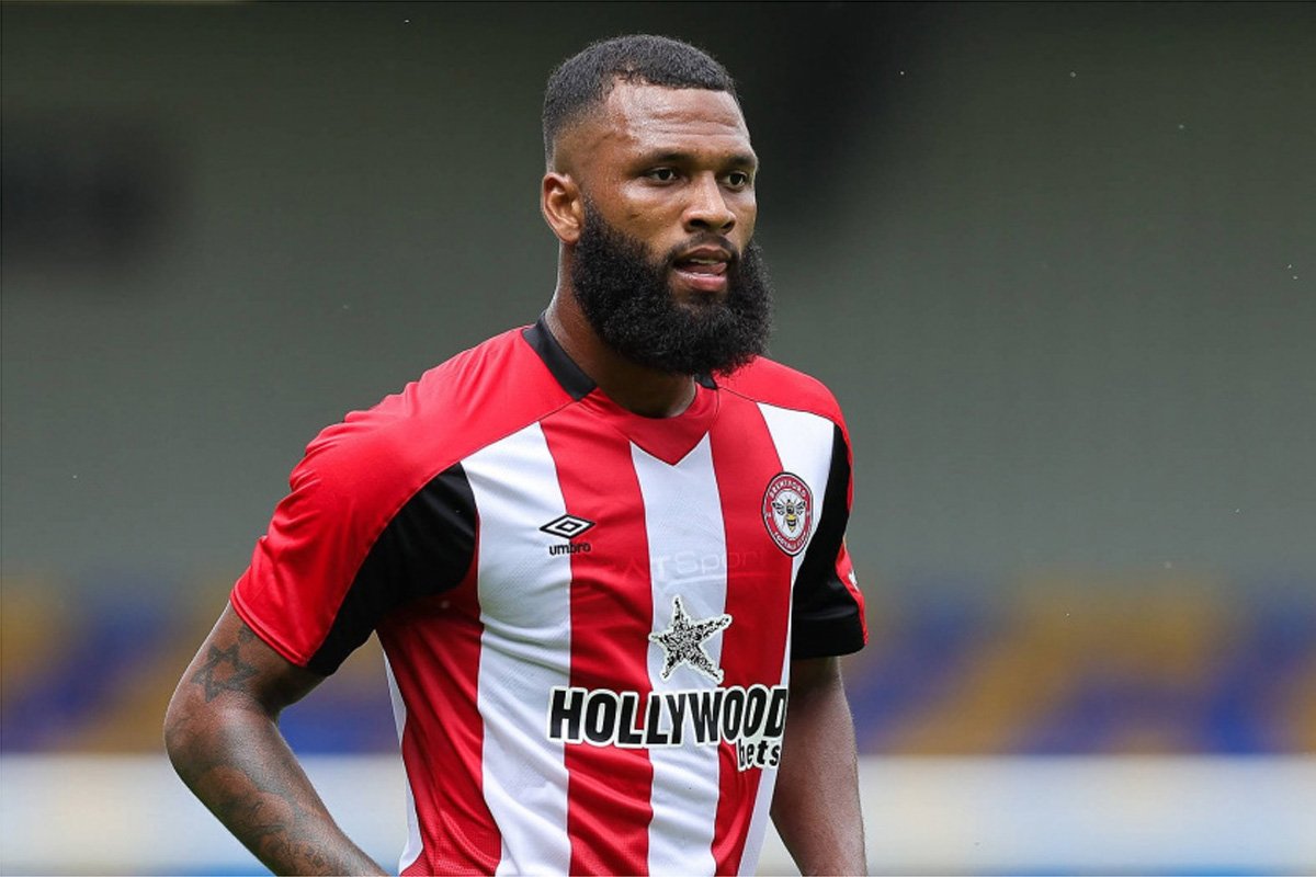 Thiago em ação pelo Brentford (foto: Divulgação/Brentford)