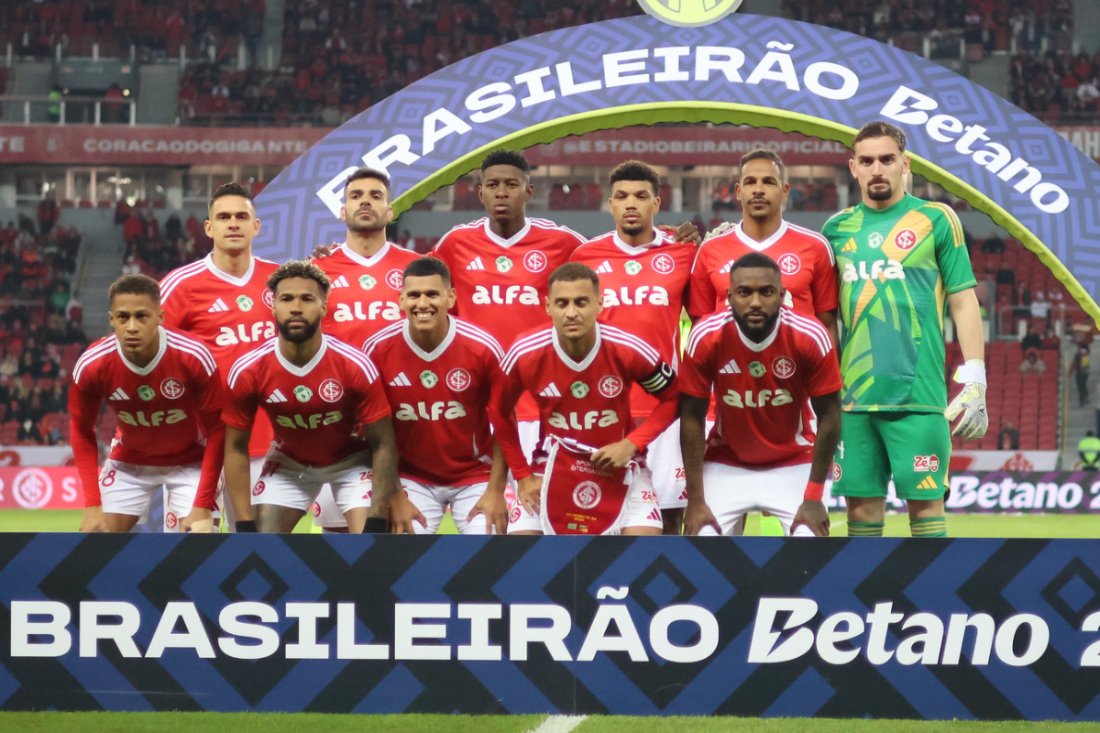 Jogadores do Internacional antes de jogo pelo Brasileiro (foto: Ricardo Duarte/Internacional)