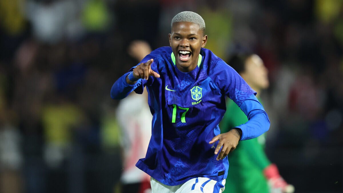 Jhonson comemora primeiro gol pela Seleção, que deu vitória ao Brasil sobre o Japão (foto: Lívia Villas Boas / CBF)