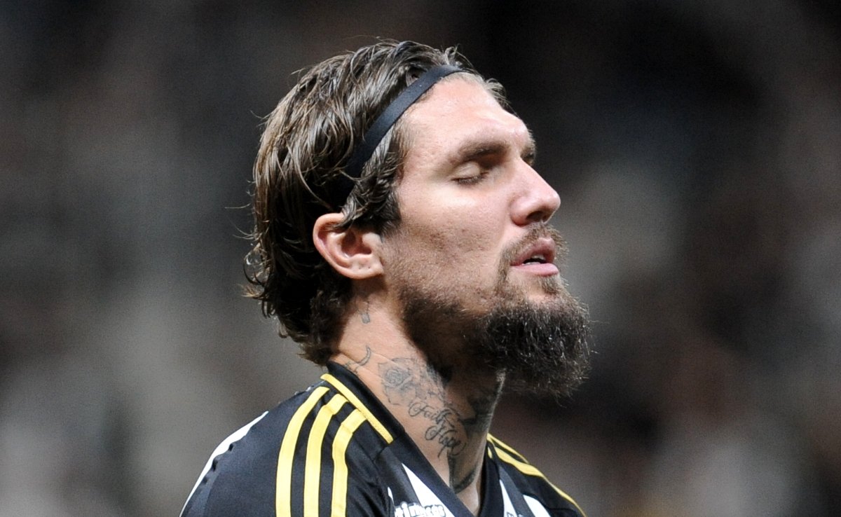 Lyanco, zagueiro do Atlético, antes de jogo do time alvinegro na Arena MRV (foto: Alexandre Guzanshe/EM/D.A. Press)