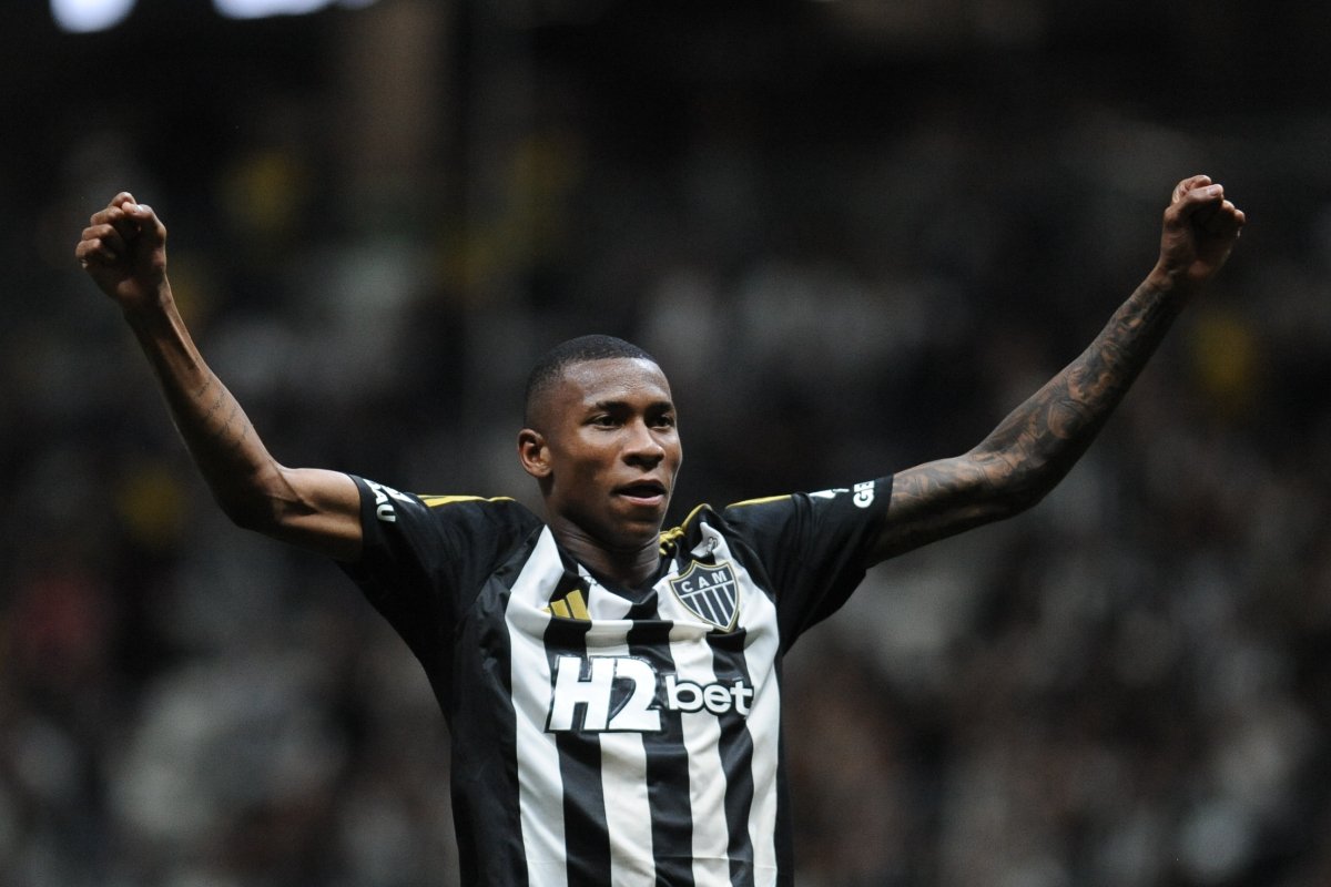 Patrick marcou o primeiro gol como profissional pelo Atlético (foto: Alexandre Guzanshe/EM/DA.Press)