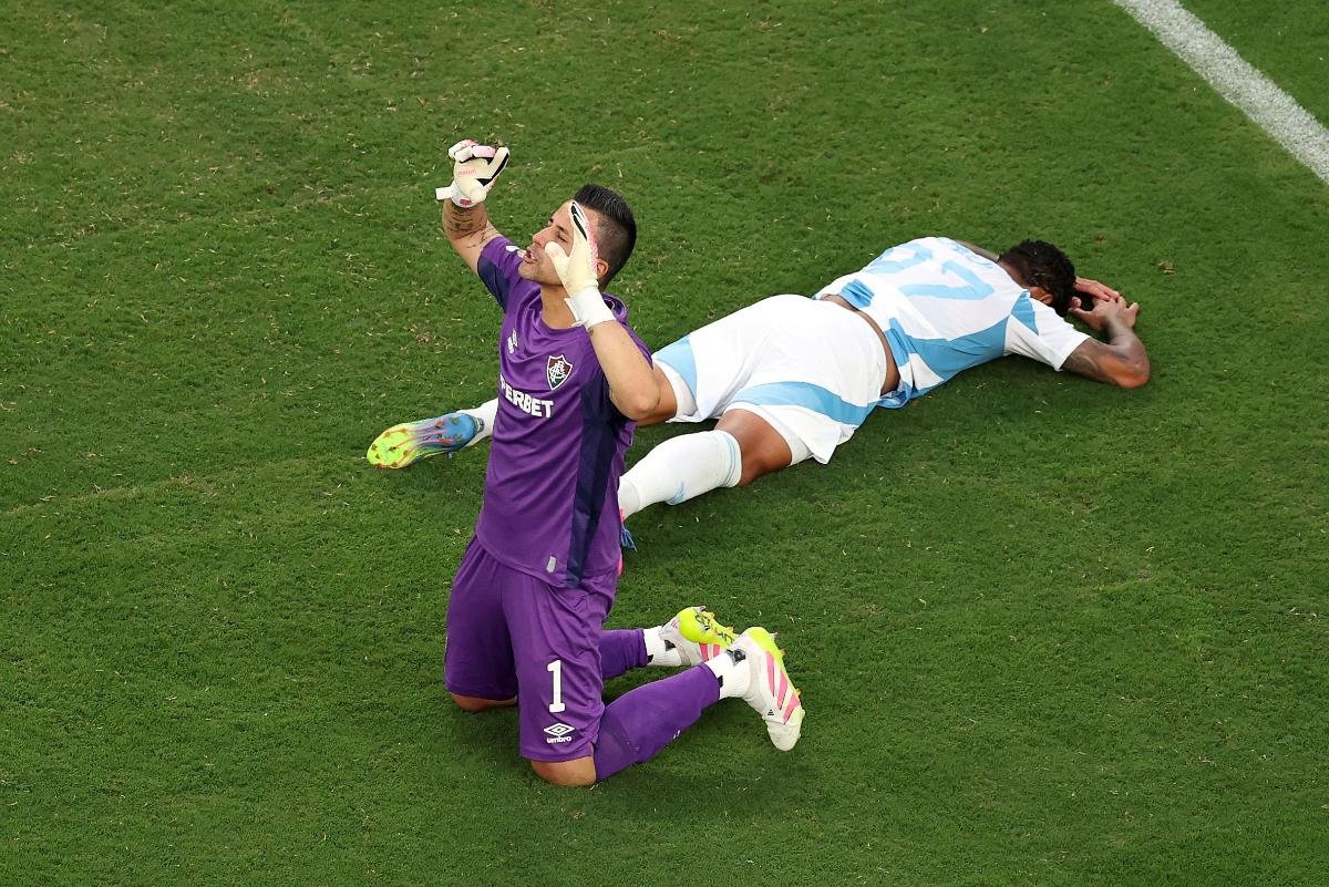 Fábio, goleiro do Fluminense (foto: L BELLO / GETTY IMAGES NORTH AMERICA / Getty Images via AFP)