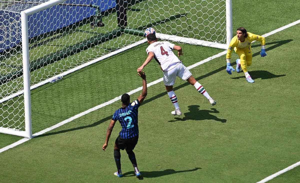 Ignácio fez gol para o Fluminense, mas VAR anulou o lance (foto: Federico PARRA / AFP)