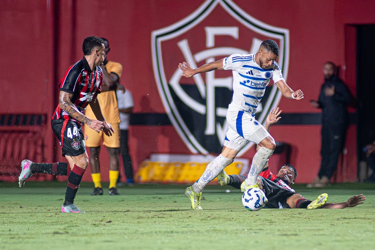 Vitória x Cruzeiro (foto: Celo Gil/Cruzeiro)