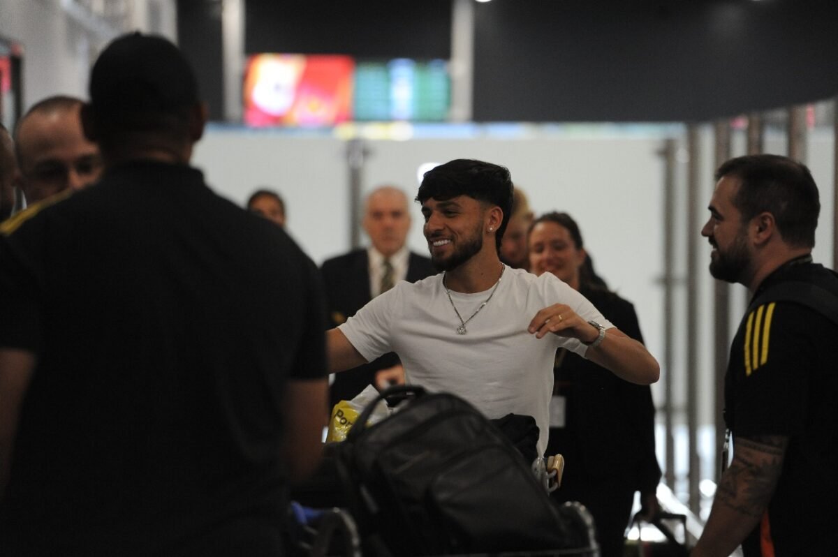 Biel chegou a Belo Horizonte nesta segunda-feira (21/7) (foto: Alexandre Guzanshe/EM/D.A Press)