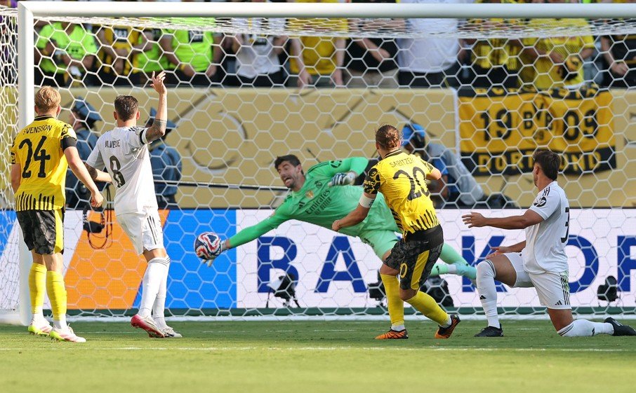 Courtois (foto: CHARLY TRIBALLEAU / AFP)