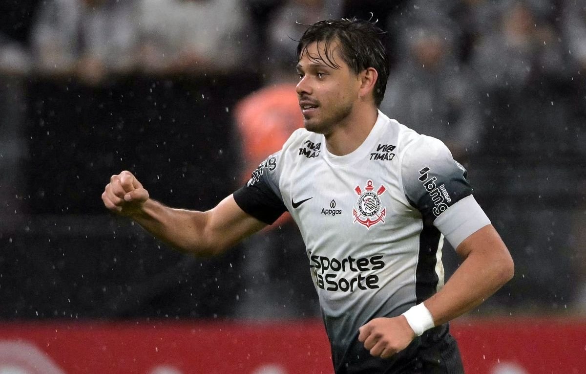 Atacante do Corinthians, Angel Romero está livre para assinar pré-contrato com outros clubes (foto: NELSON ALMEIDA / AFP)