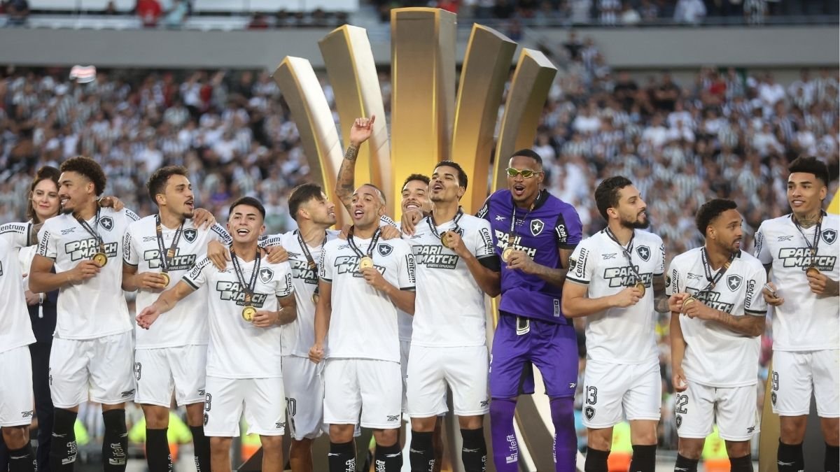 Jogadores do Botafogo comemorando título da Libertadores de 2024 (foto: Vítor Silva/Botafogo)