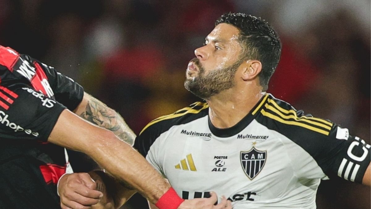 Hulk em lance de Flamengo x Atlético (foto: Pedro Souza / Atlético)