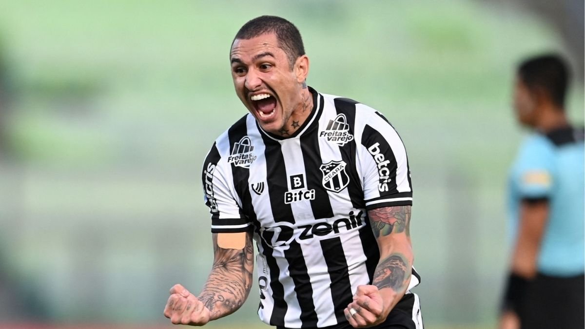 Vina, jogador do Ceará (foto: YURI CORTEZ / AFP)