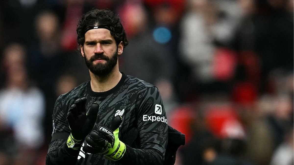 Alisson, goleiro do Liverpool (foto: Paul ELLIS / AFP)