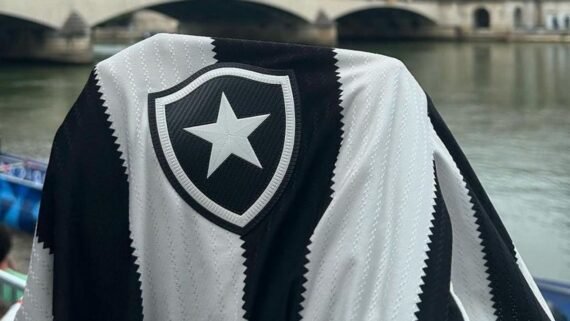 Escudo do Botafogo- Crédito: 