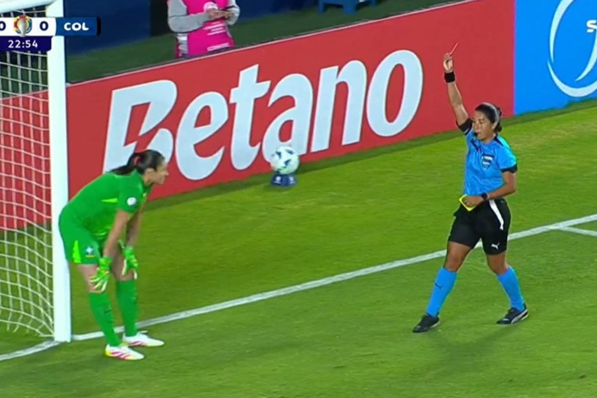 Lorena, goleira do Brasil (foto: Reprodução)