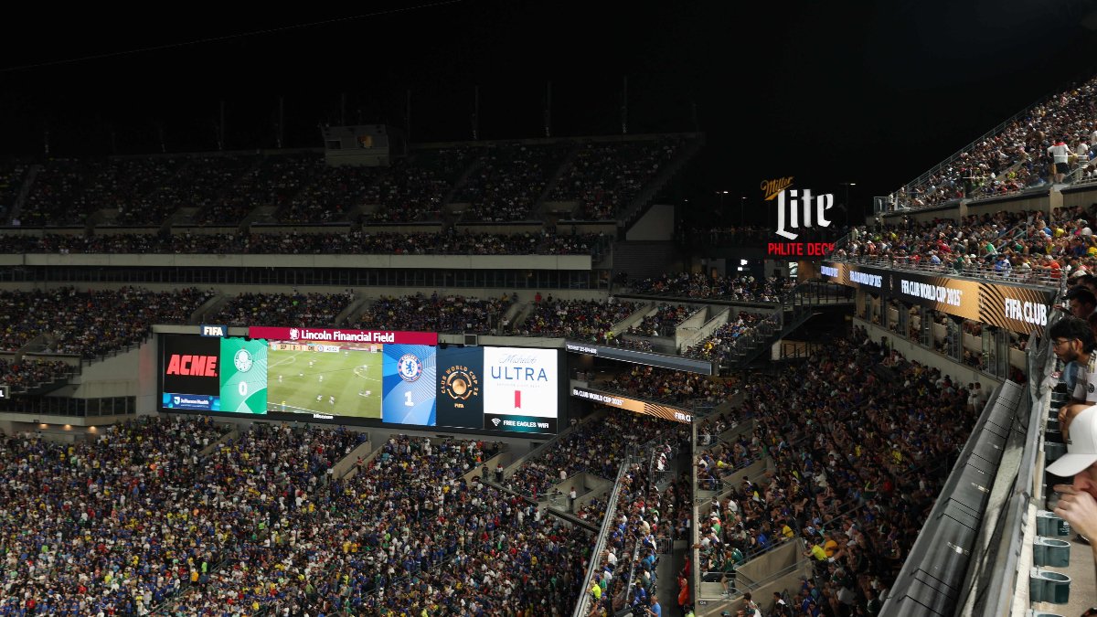 Lincoln Financial Field recebeu o jogo entre Palmeiras e Chelsea (foto: CHARLY TRIBALLEAU / AFP)
