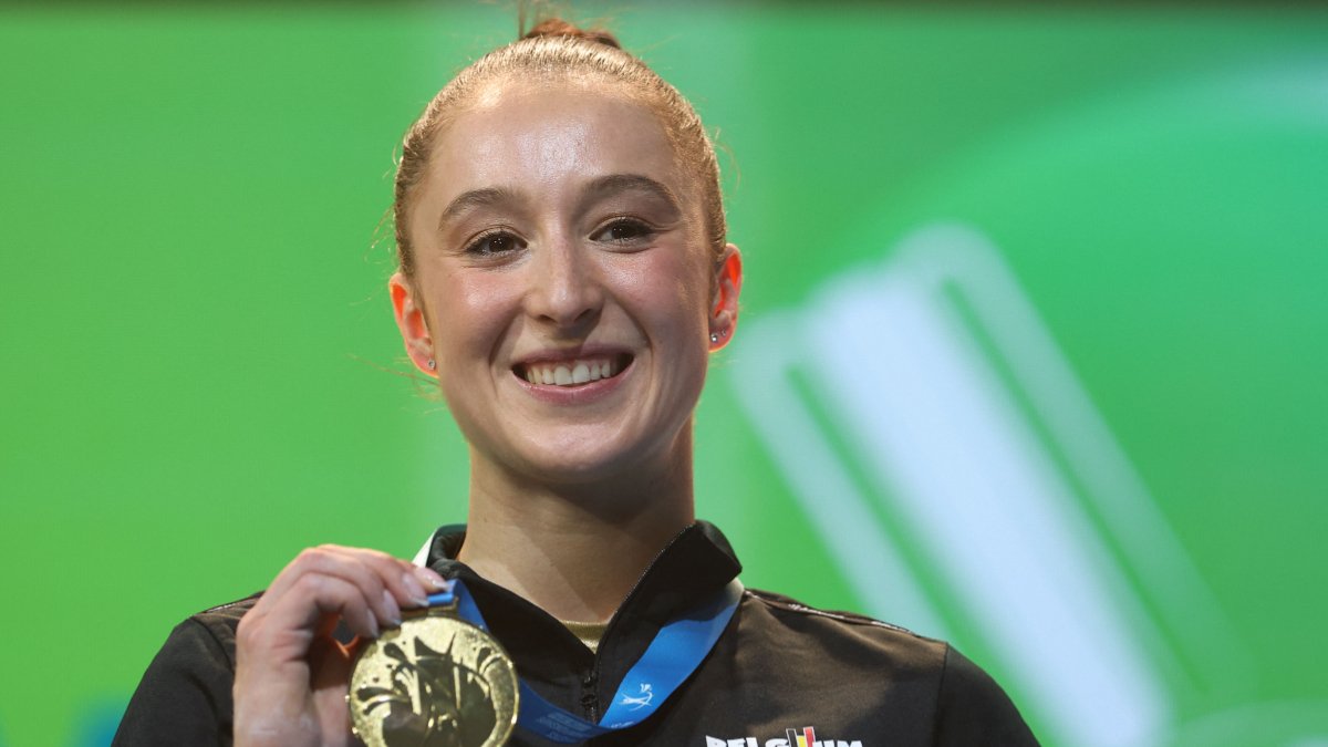 Nina Derwael, ginasta belga (foto: Ronny HARTMANN / AFP)